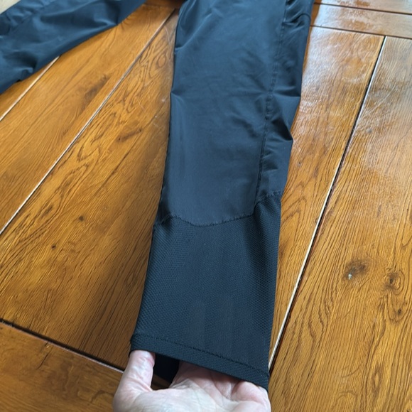 Nike Dri-Fit leggings. - Picture 4 of 8